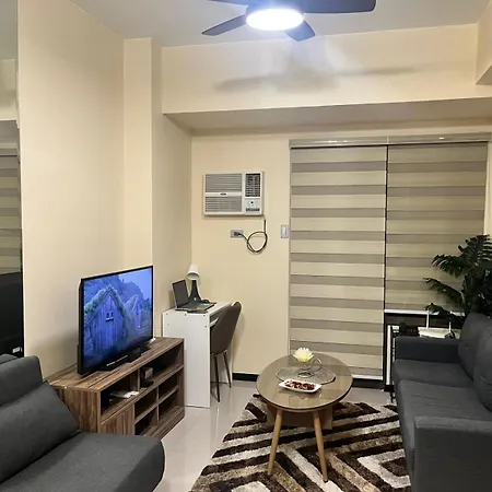 Modern Pet Friendly 1Br Condo With Balcony Near Airport Moa & Okada Pasay Staycation Wfh Ready Free Pool Acces Gym And Sauna