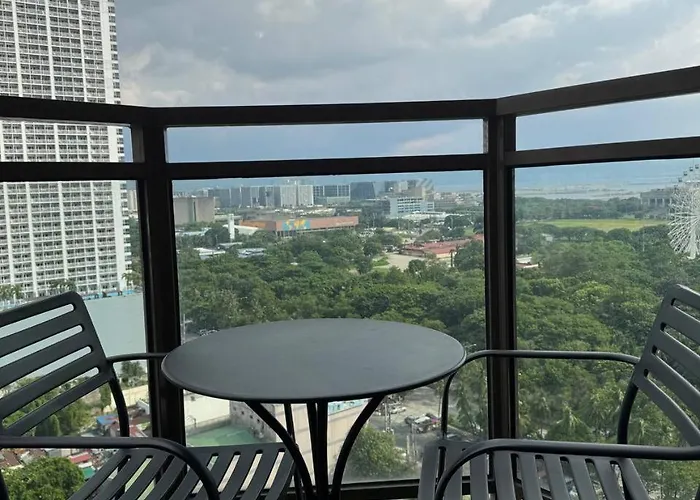 Apartahotel Modern Pet Friendly 1br With Balcony Near Airport Moa & Okada Pasay Staycation Wfh Ready Free Pool Acces Gym And Sauna Manila