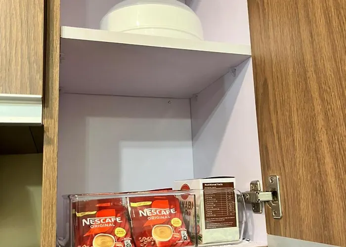 Apartahotel Modern Pet Friendly 1br With Balcony Near Airport Moa & Okada Pasay Staycation Wfh Ready Free Pool Acces Gym And Sauna