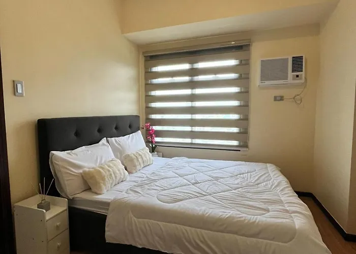 Modern Pet Friendly 1br With Balcony Near Airport Moa & Okada Pasay Staycation Wfh Ready Free Pool Acces Gym And Sauna Apartahotel Manila