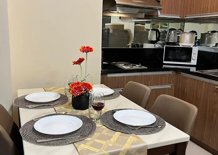 Modern Pet Friendly 1br With Balcony Near Airport Moa & Okada Pasay Staycation Wfh Ready Free Pool Acces Gym And Sauna 4*