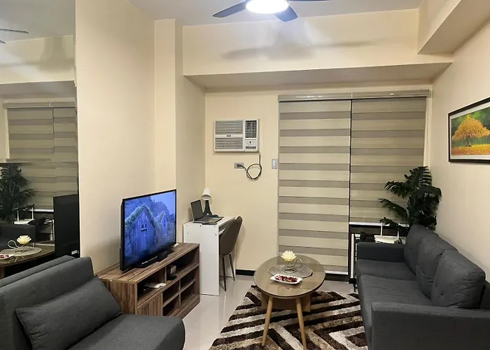 Apartahotel Modern Pet Friendly 1br With Balcony Near Airport Moa & Okada Pasay Staycation Wfh Ready Free Pool Acces Gym And Sauna 4*