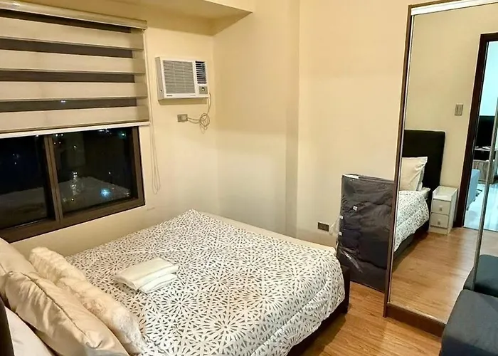Modern Pet Friendly 1br With Balcony Near Airport Moa & Okada Pasay Staycation Wfh Ready Free Pool Acces Gym And Sauna Apartahotel Manila