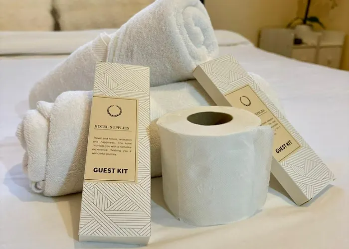 Modern Pet Friendly 1br With Balcony Near Airport Moa & Okada Pasay Staycation Wfh Ready Free Pool Acces Gym And Sauna 4* Manila